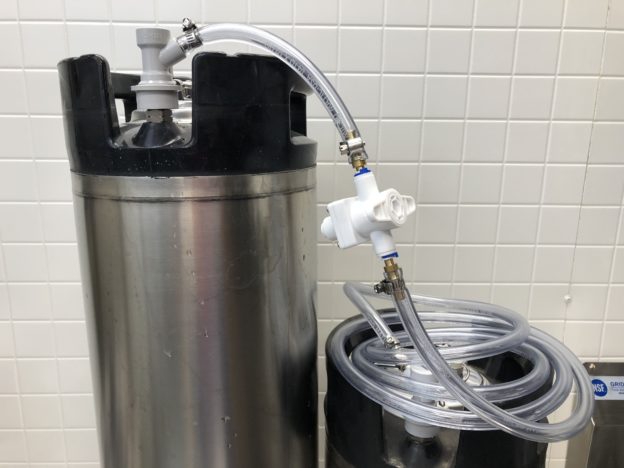 Using a Keg as a CO2 Source for Portable Serving! | Homebrew Finds