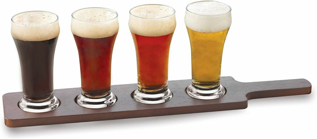 Libbey Craft Brews Beer Flight Glass Set with Wood Carrier, 4 Glasses 